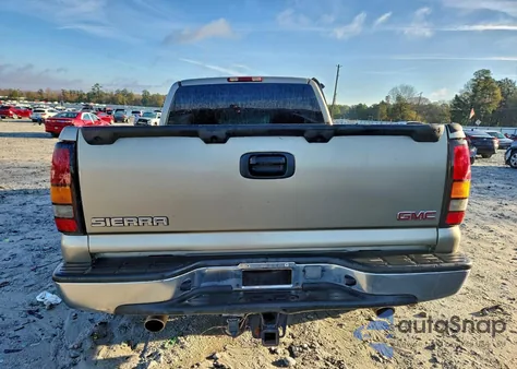 2001 GMC New Sierra C1500 z USA, uszkodzony, nr VIN 2GTEC19T711187873